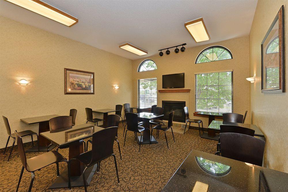 Kelly Inn 13Th Avenue Fargo Dış mekan fotoğraf