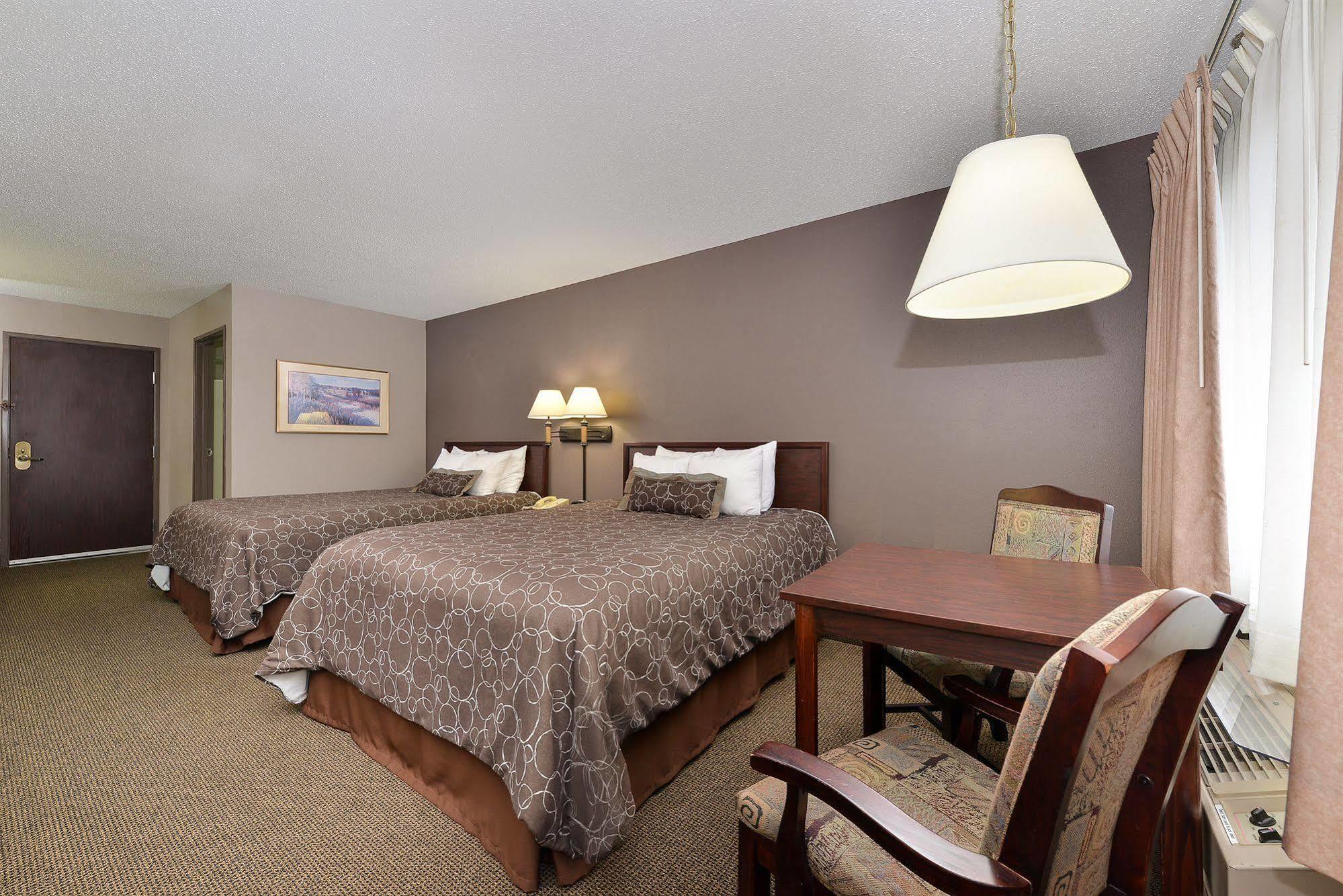 Kelly Inn 13Th Avenue Fargo Dış mekan fotoğraf